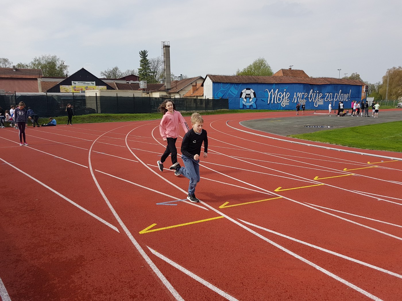 2019_04_15_sportni_dan_3vio-34