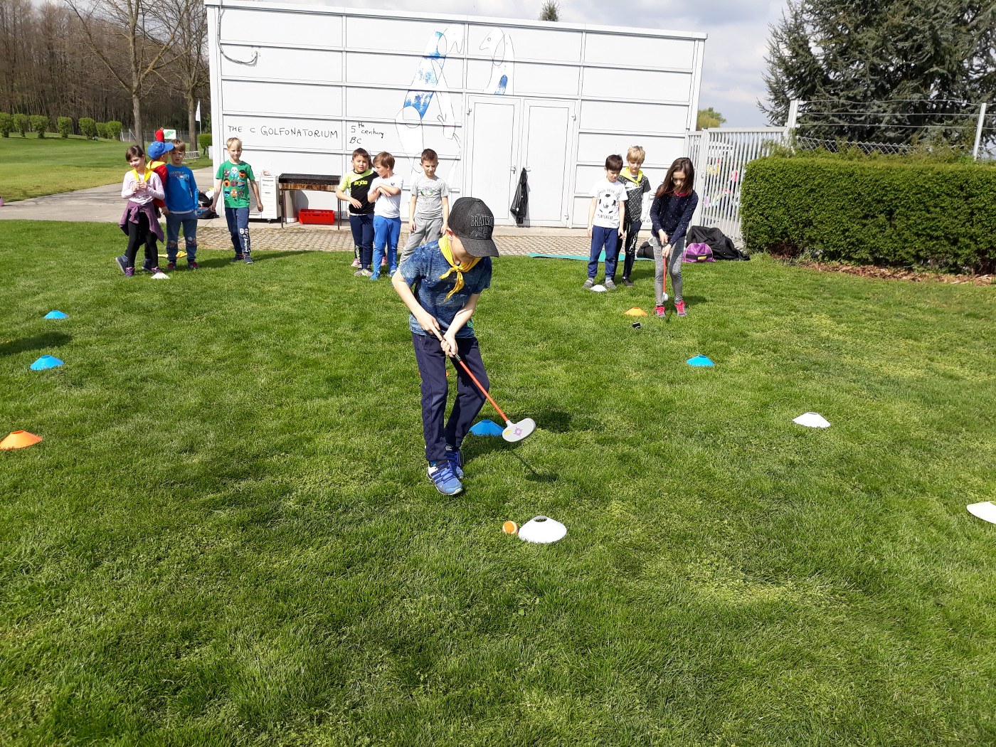 2019_04_18_sportni_dan_1vio_golf-6