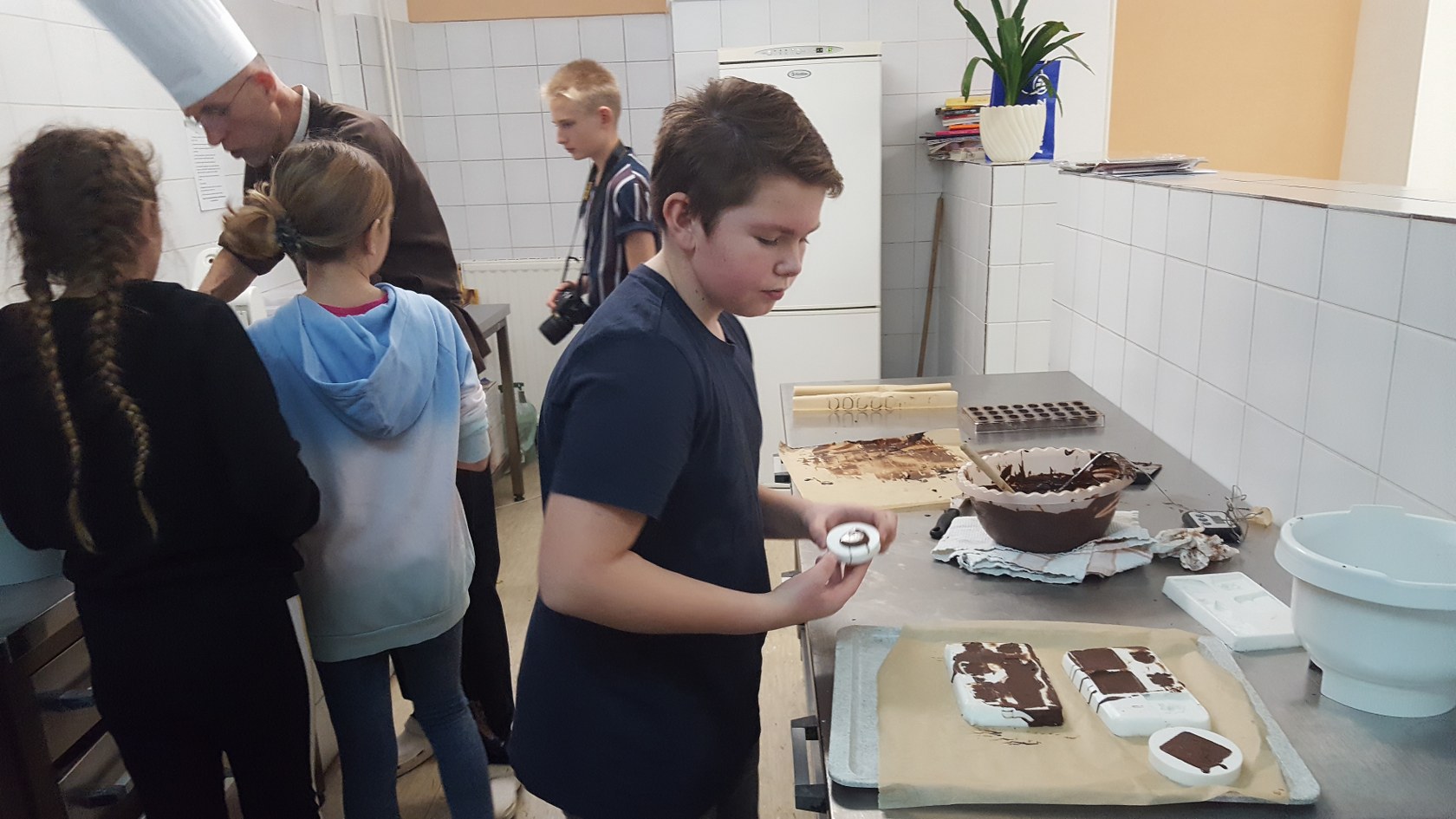 2019_11_12_delavnica_izdelave_cokoladnih_pralin-15