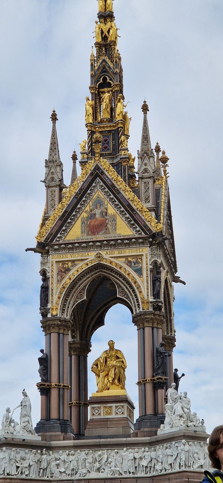 2022_10_11_London_2022_8r-109