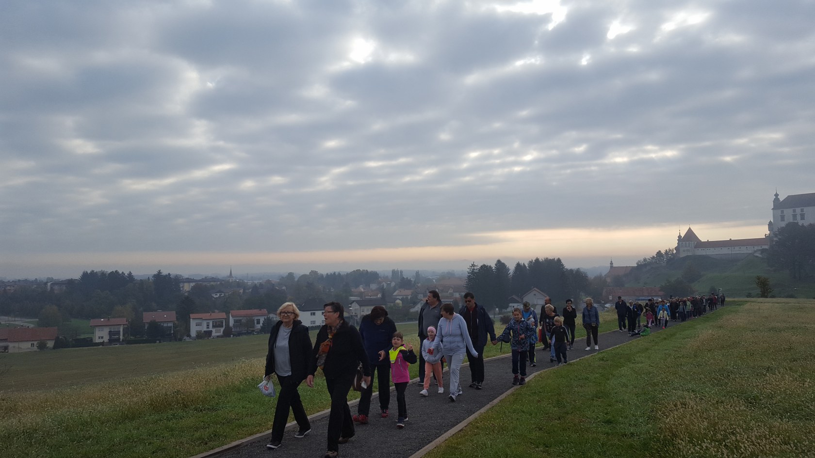 2017_10_14_druzenje_z_babicami_in_dedki-16