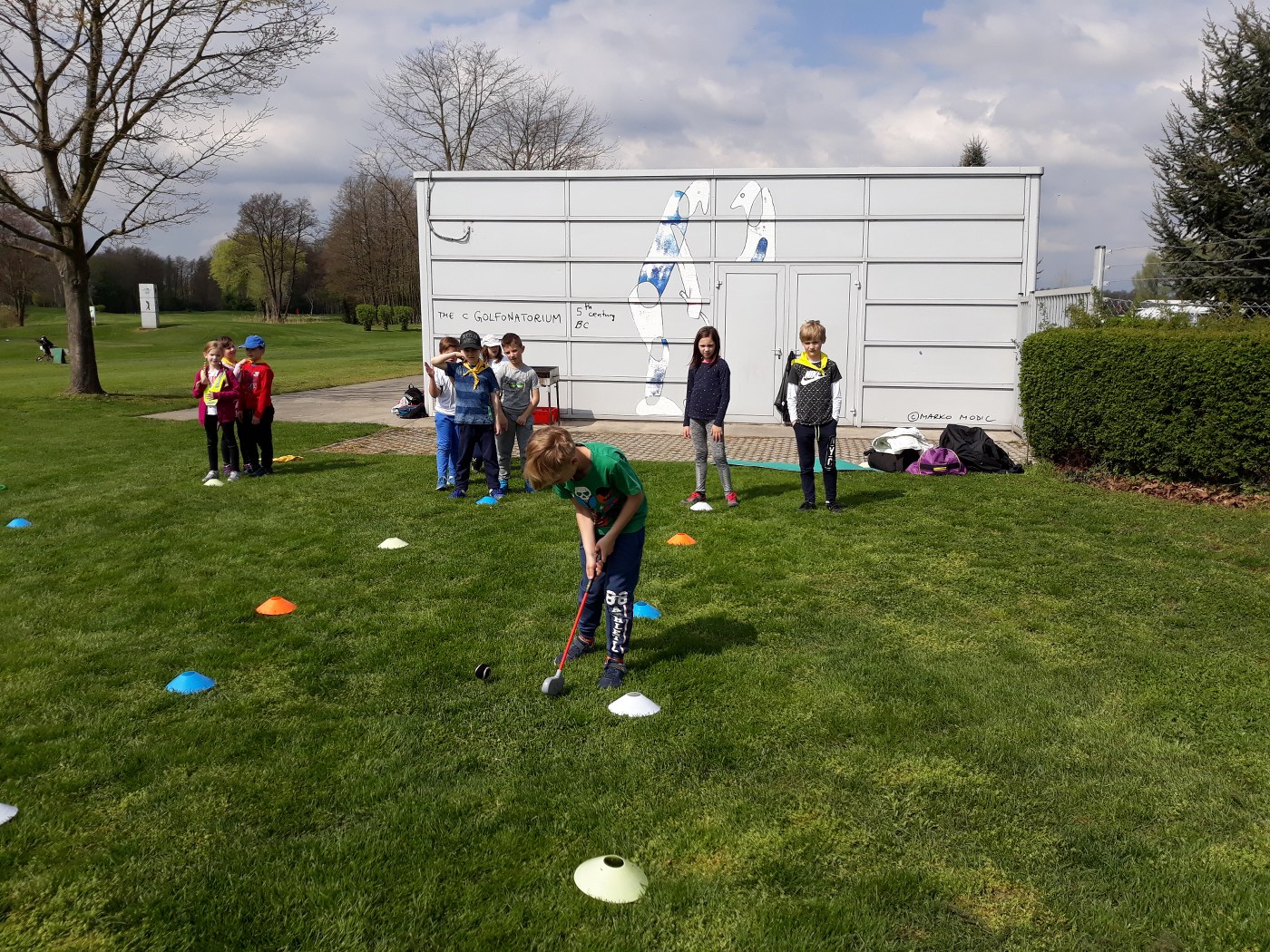 2019_04_18_sportni_dan_1vio_golf-2