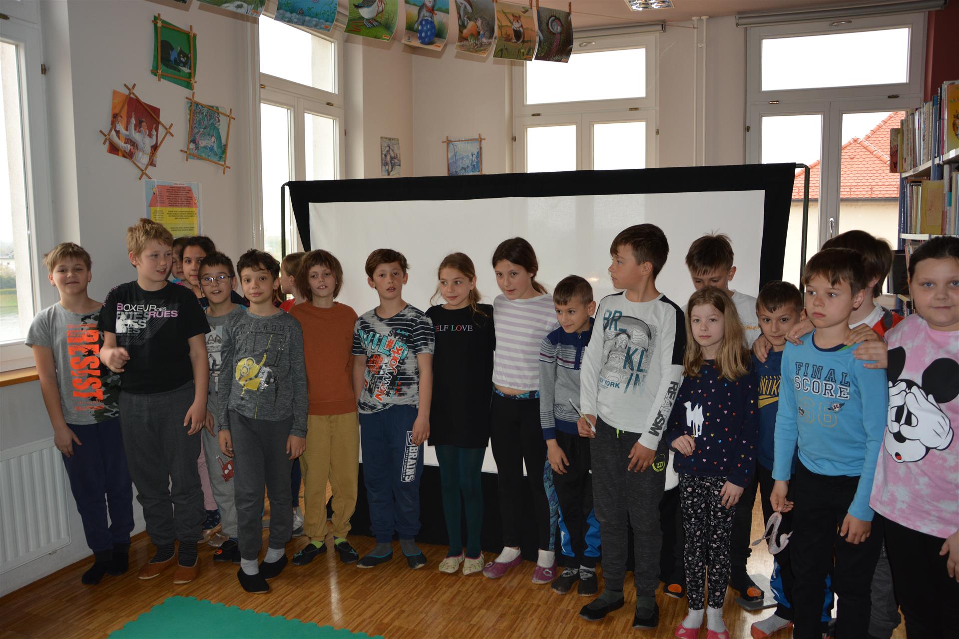 2022_04_22_Predaja_hrane-zivali-27