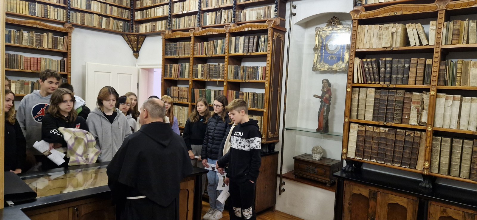 2022_11_07_Minoritska_knjiznica-11